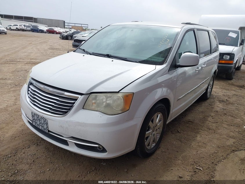 2014 Chrysler Town & Country Touring