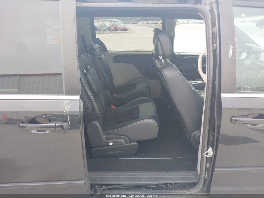 2C4RDGCG5HR737855 2017 Dodge Caravan 3.6 Grand Sxt black