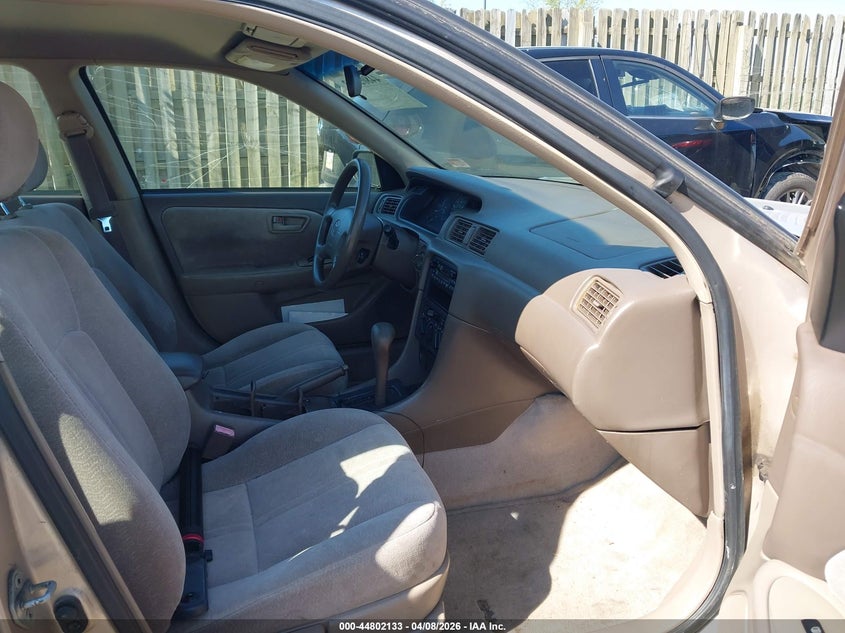 1999 Toyota Camry Le