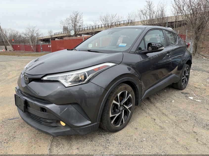 2018 Toyota C-Hr Xle/Xle Premium