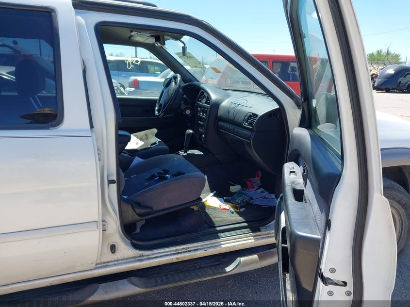 2001 Nissan Pathfinder Se