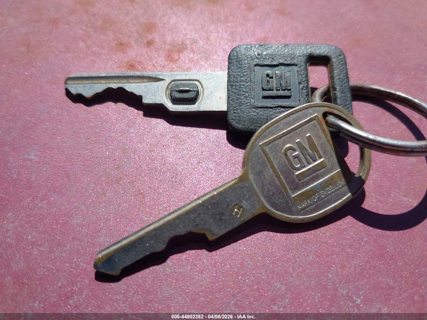 1995 Buick Lesabre VIN: LOT-1-44802382 Lot: 44802382