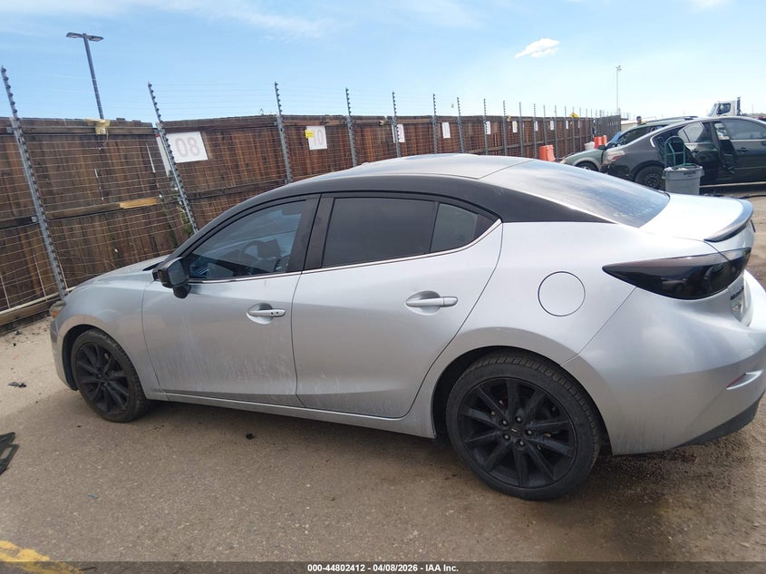 3MZBN1V30JM205946 2018 Mazda 3 2.5 Touring grey