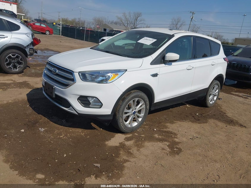 VIN 1FMCU9GD7KUB64836 2019 FORD ESCAPE SE