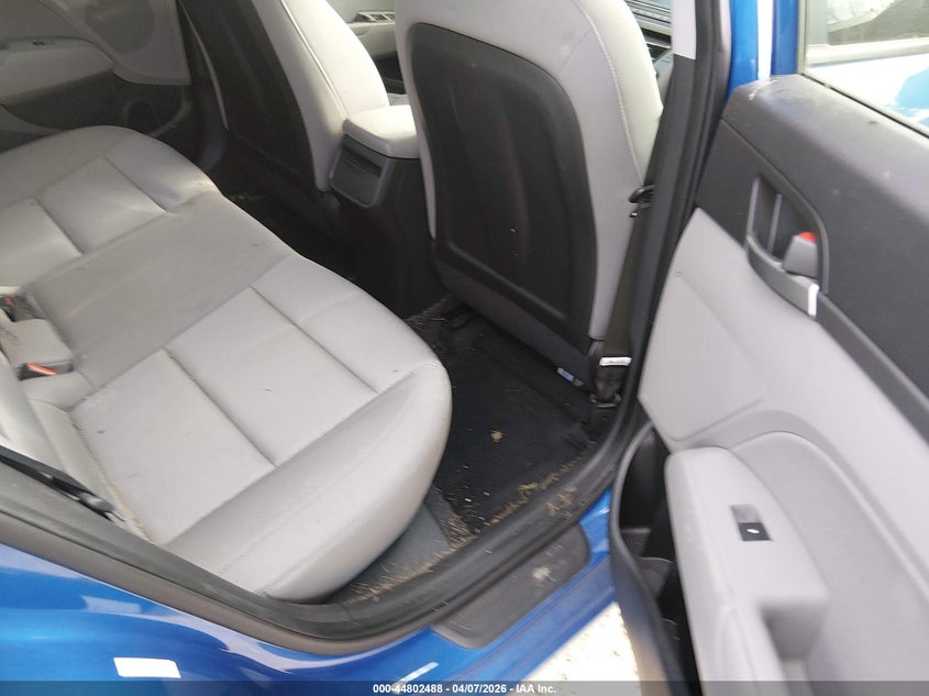 VIN KMHD84LF1HU385716 2017 HYUNDAI ELANTRA SE