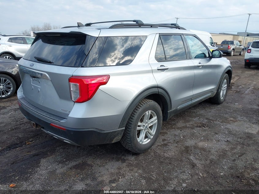2022 Ford Explorer 2.3 Xlt silver Lot 111044802557 Vin 1FMSK8DH8NGA68235