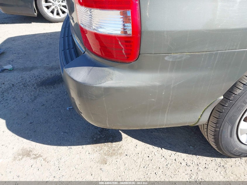 2004 Kia Sedona Ex/Lx VIN: KNDUP131346541795 Lot: 44802590