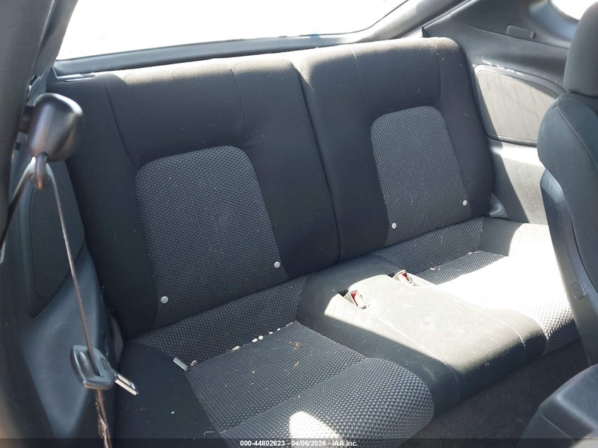 2004 Hyundai Tiburon Gt V6/Gt V6 Special Edition VIN: KMHHN65F04U108293 Lot: 44802623