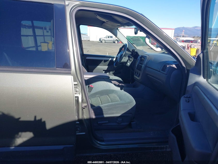 2003 Ford Explorer Xlt