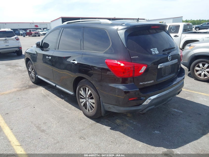 2017 Nissan Pathfinder Sv