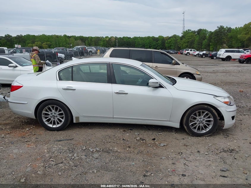 2011 Hyundai Genesis 3.8 VIN: KMHGC4DE3BU114729 Lot: 44802717