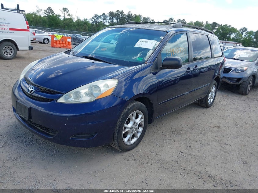 2006 Toyota Sienna Le