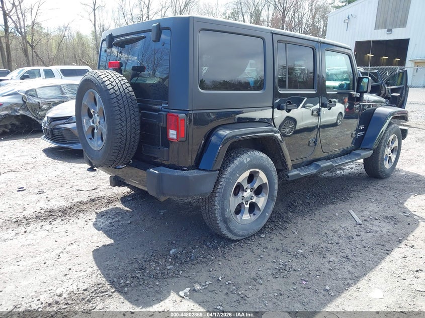 2016 Jeep Wrangler Unlimited Sahara