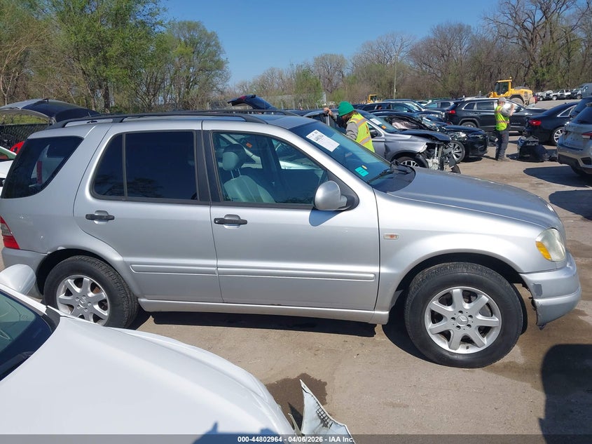 2001 Mercedes-Benz Ml 430 VIN: 4JGAB72E01A258249 Lot: 44802964