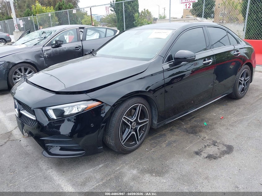 2019 Mercedes-Benz A 220