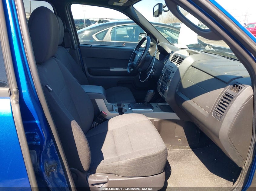 2011 FORD ESCAPE auction photo 5