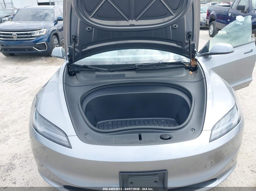 AtlanticExpress - Tesla Model 3