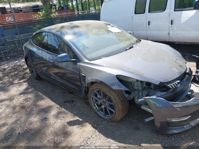 2022 Tesla Model 3 Long Range Dual Motor All-Wheel Drive