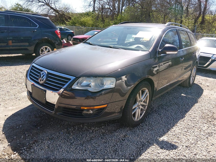 2008 Volkswagen Passat Lux VIN: WVWTK73C28E178187 Lot: 44803547