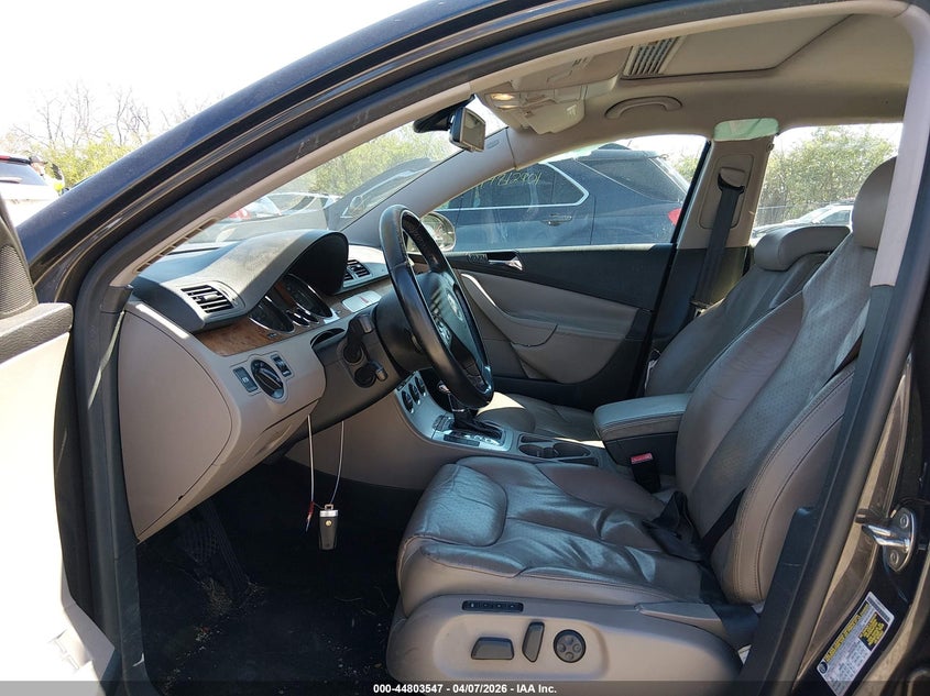 2008 Volkswagen Passat Lux VIN: WVWTK73C28E178187 Lot: 44803547