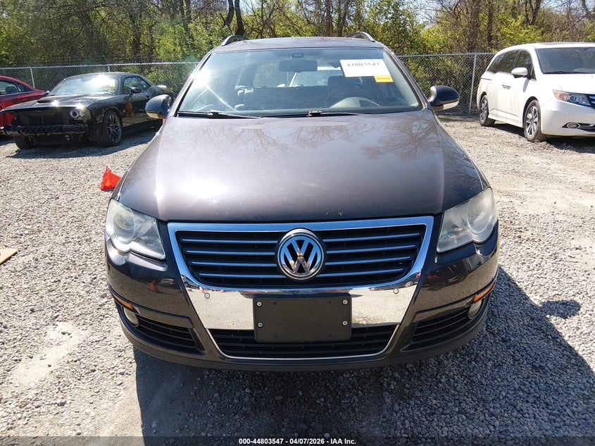 2008 Volkswagen Passat Lux VIN: WVWTK73C28E178187 Lot: 44803547