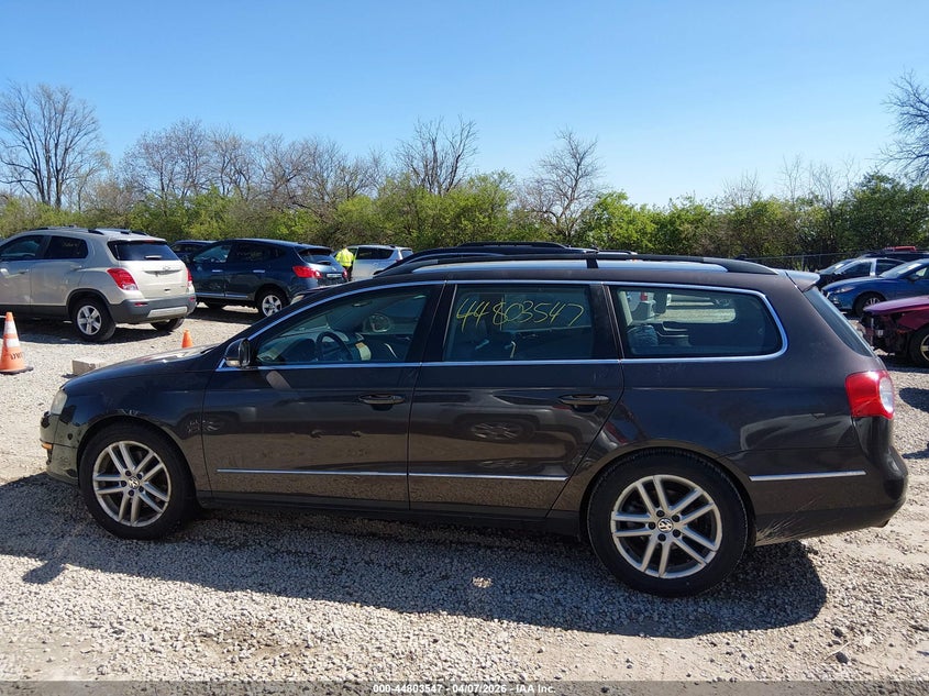 2008 Volkswagen Passat Lux VIN: WVWTK73C28E178187 Lot: 44803547