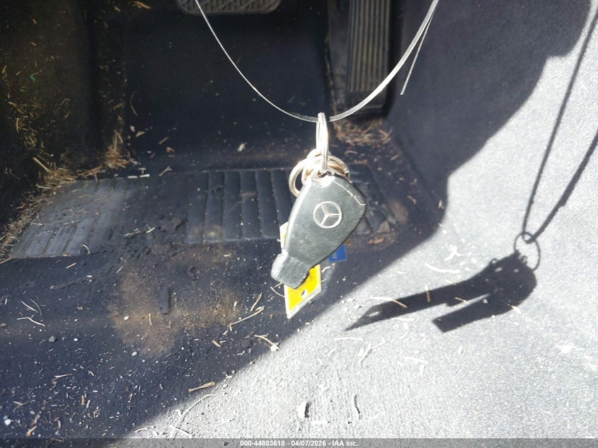 2005 Mercedes-Benz Clk 500 VIN: WDBTJ75J25F128537 Lot: 44803618