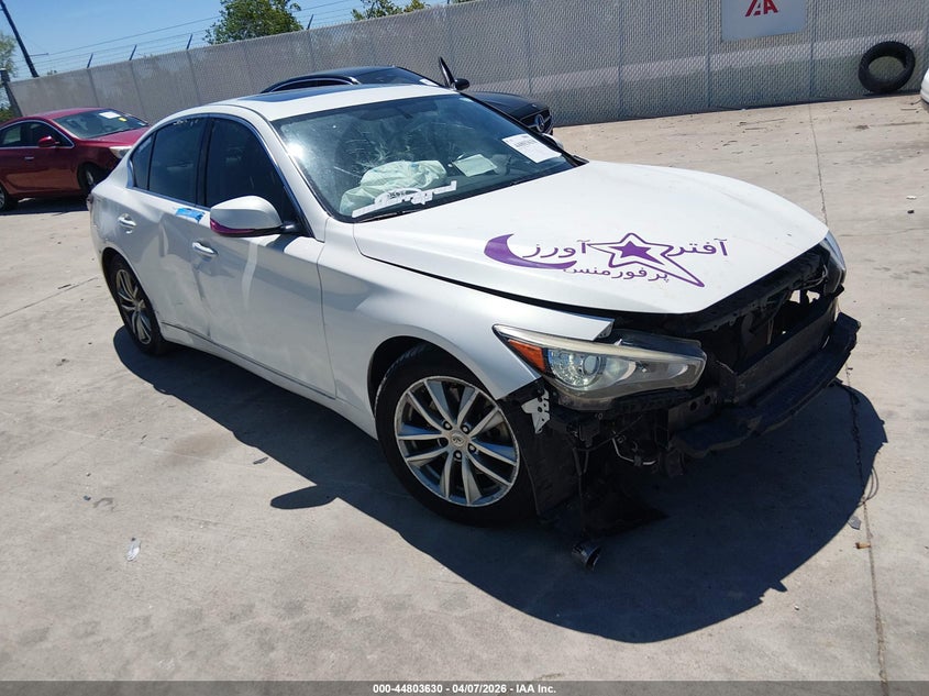 2015 Infiniti Q50 Premium