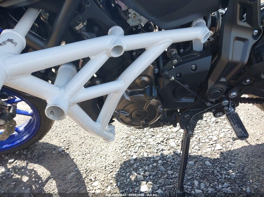 2018 Yamaha Mt07 VIN: JYARM27E8JA001543 Lot: 44803643
