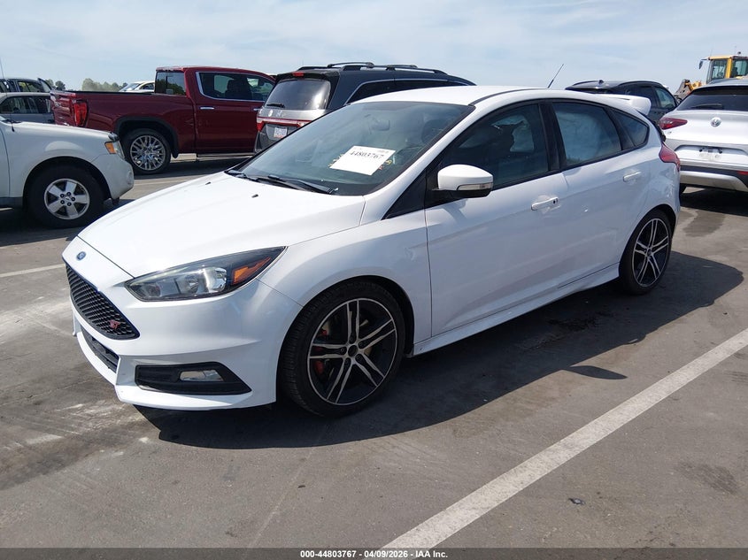 2018 Ford Focus st 2.0 Focus St white Lot 111044803767 Vin 1FADP3L92JL307667