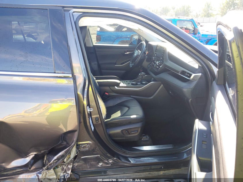 2022 Toyota Highlander Xle