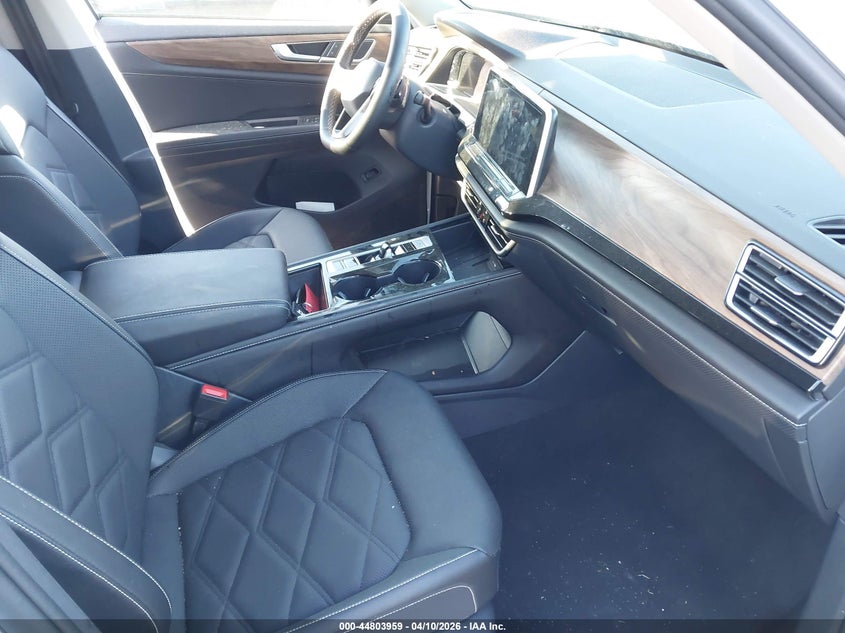 2025 Volkswagen Atlas 2.0T Se W/Technology