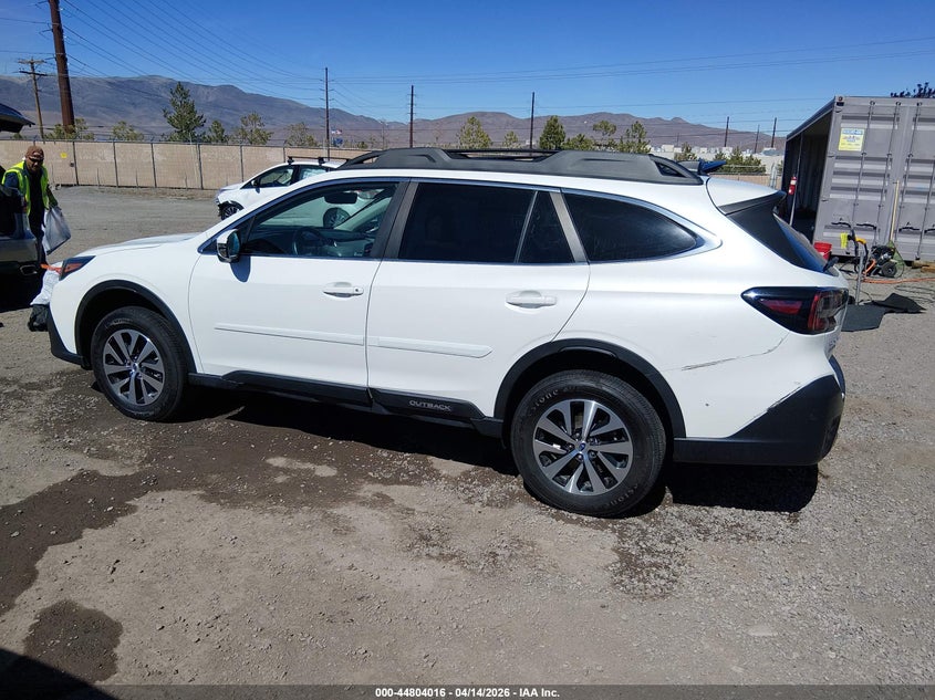 2021 Subaru Outback Premium VIN: 4S4BTADC8M3157740 Lot: 44804016