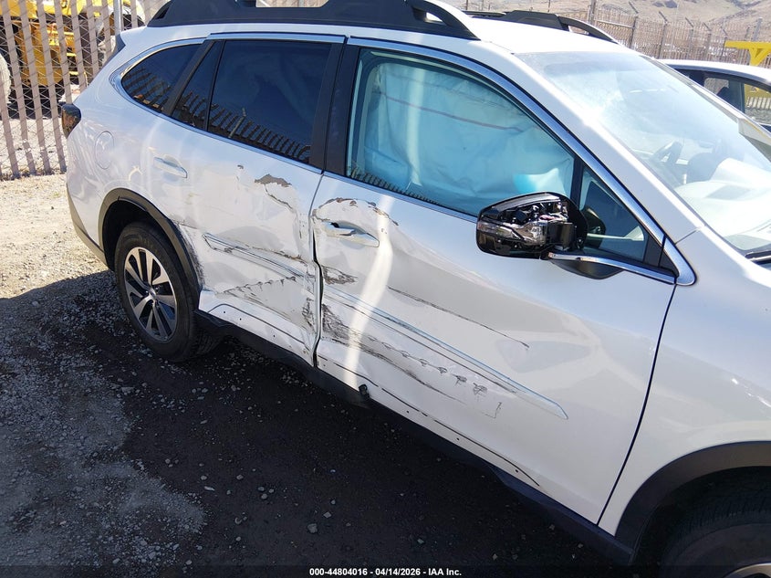 2021 Subaru Outback Premium VIN: 4S4BTADC8M3157740 Lot: 44804016