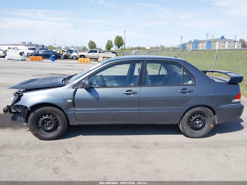 2005 Mitsubishi Lancer Es VIN: JA3AJ26EX5U010520 Lot: 44804064