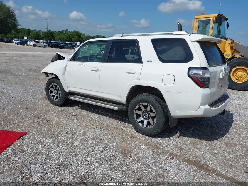 Vin: jtebu5jr2h5426077, lot: 45301339, toyota 4runner sr5 premium 20173