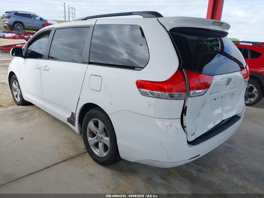 2011 Toyota Sienna Le V6