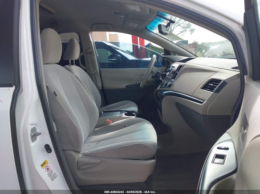 2011 Toyota Sienna Le V6