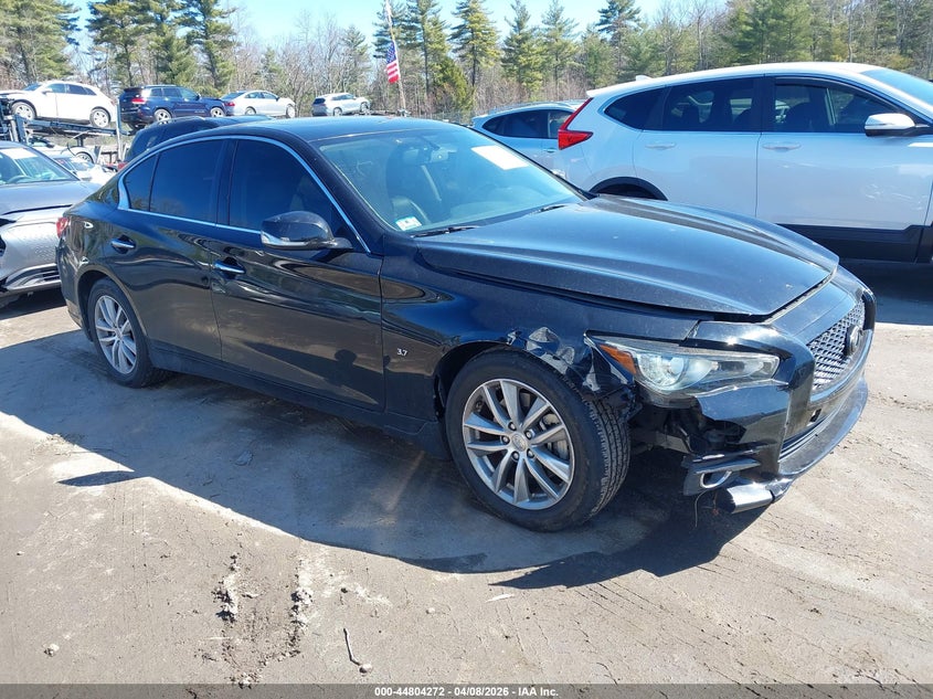 2015 Infiniti Q50 Premium
