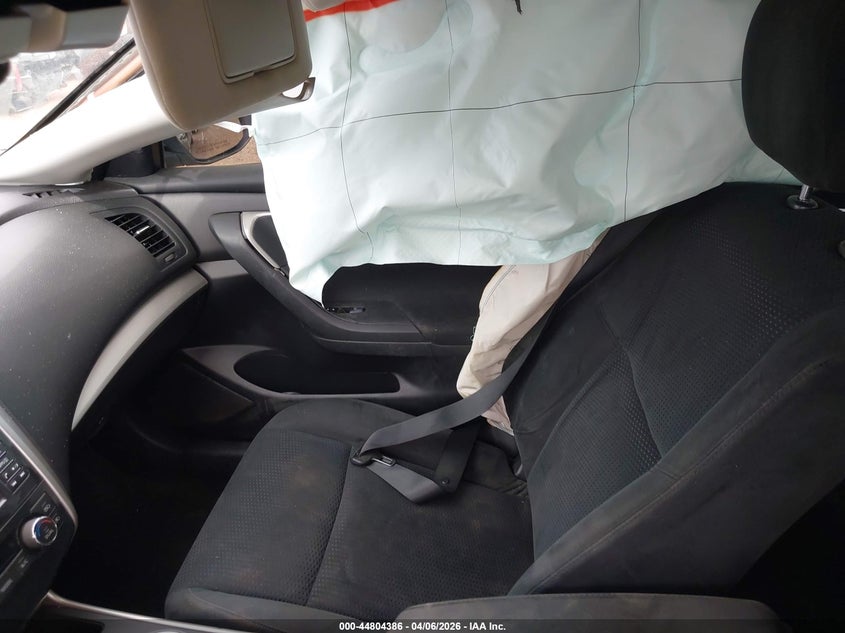 2015 NISSAN ALTIMA auction photo 5