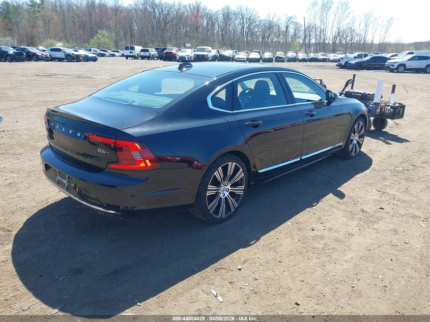 2023 Volvo S90 B6 Ultimate