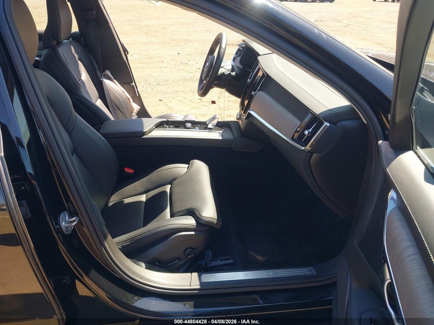 2023 Volvo S90 B6 Ultimate