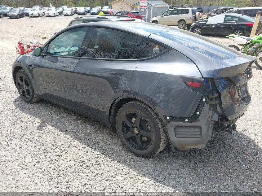 2022 Tesla Model Y Long Range Dual Motor All-Wheel Drive