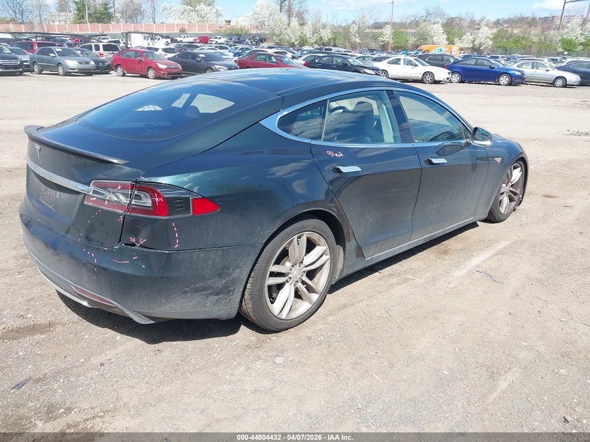 2013 Tesla Model S Performance