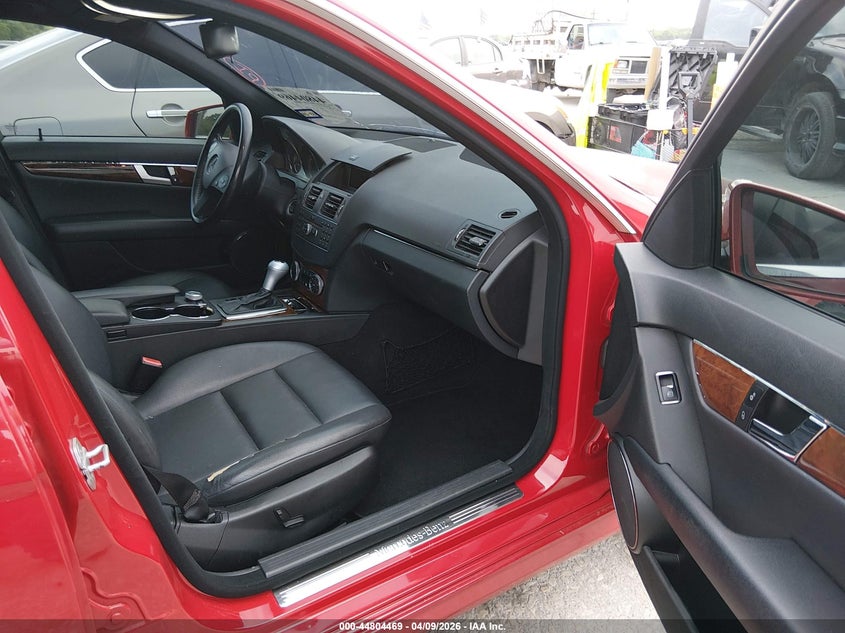 2011 Mercedes-Benz C 300 Luxury/Sport