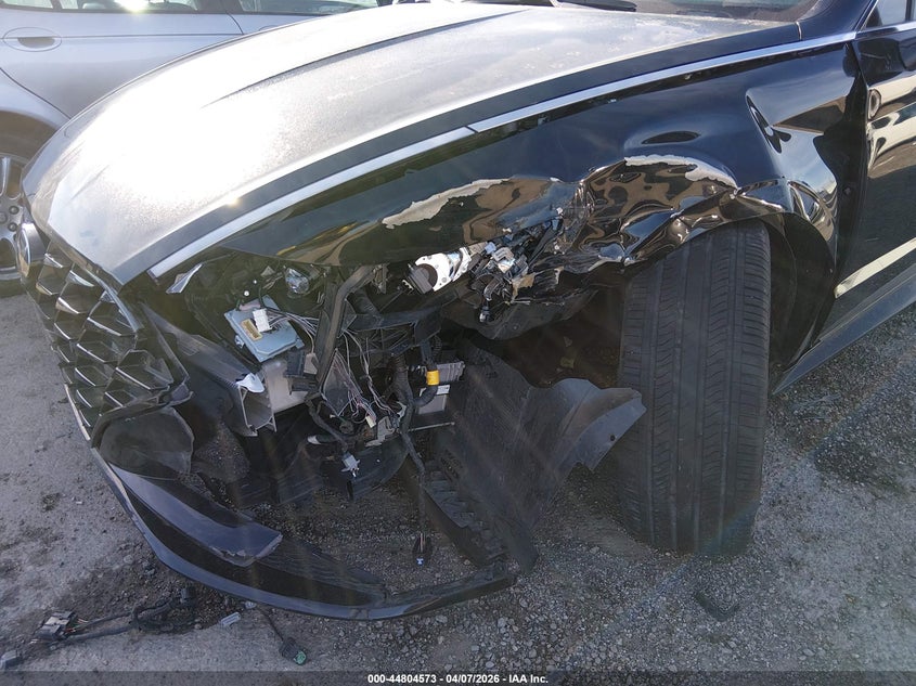 2022 HYUNDAI SONATA auction photo 6