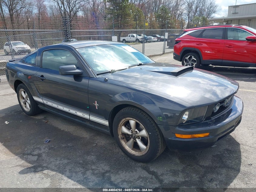 2007 Ford Mustang V6 Deluxe/V6 Premium