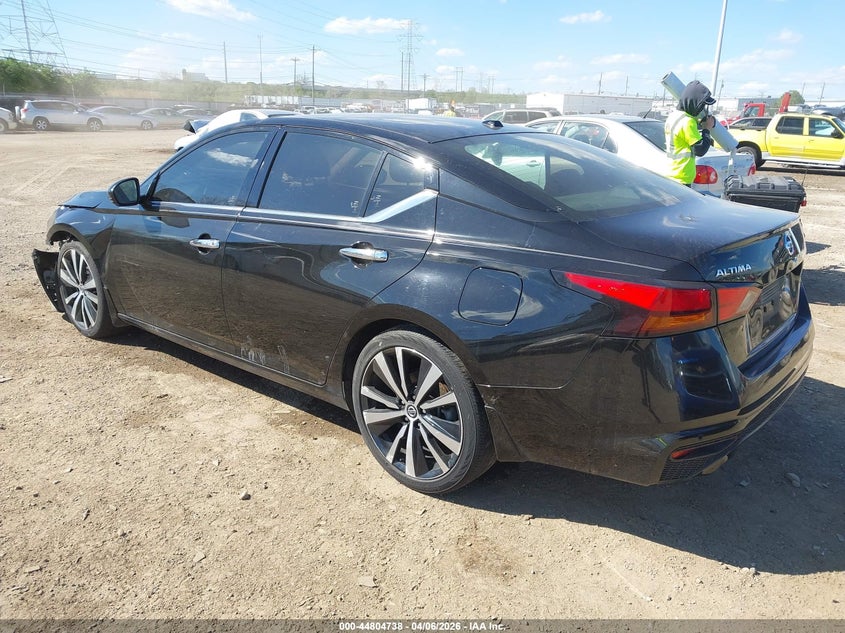 2020 Nissan Altima Platinum Fwd