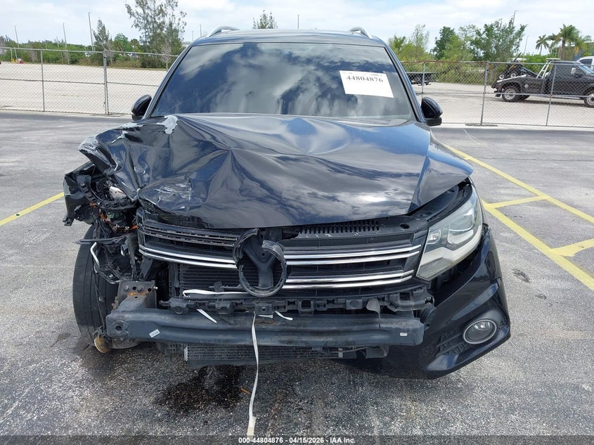 2017 Volkswagen Tiguan 2.0T Sport VIN: WVGTV7AX1HK027299 Lot: 44804876