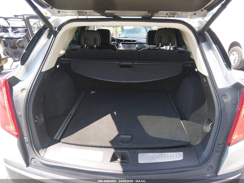 2019 Cadillac Xt5 Premium Luxury VIN: 1GYKNFRS8KZ212574 Lot: 44804893